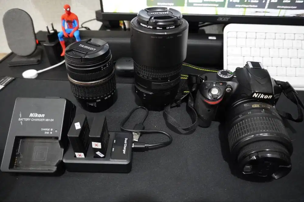 Nikon D3200 Kit plus 2 lensa
