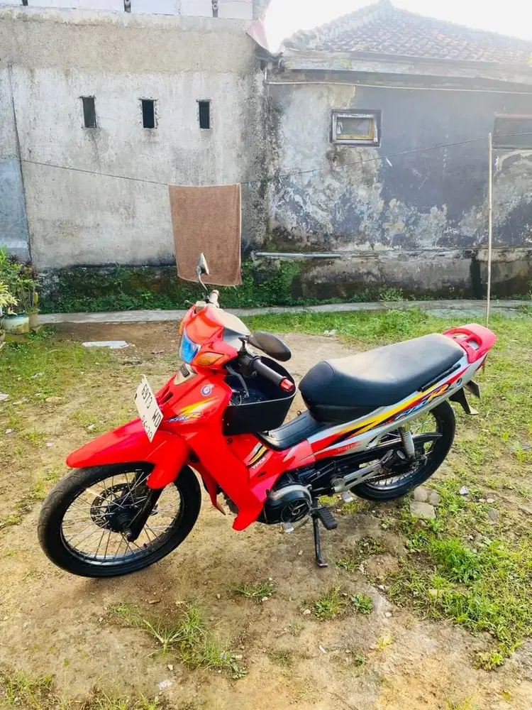 Yamaha f1zr dual tone