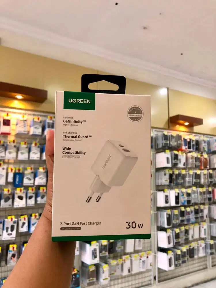 UGREEN Adaptor GaN N Series Dual Port USB-C + USB-A 30W