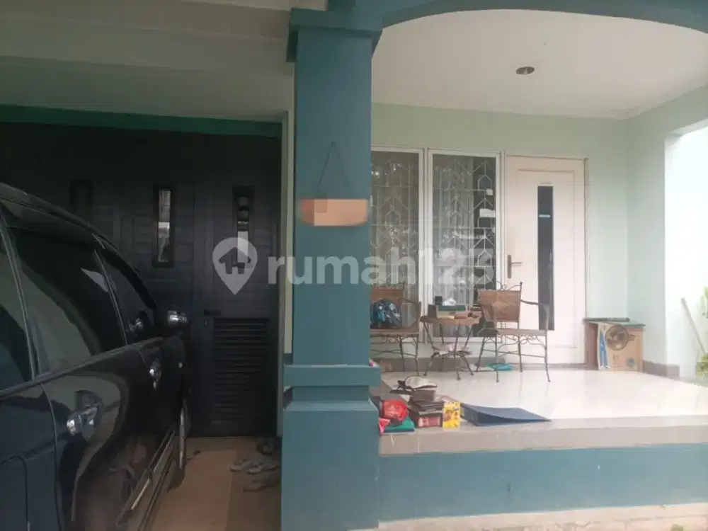 Rumah Dekat Al Azhar Bsd