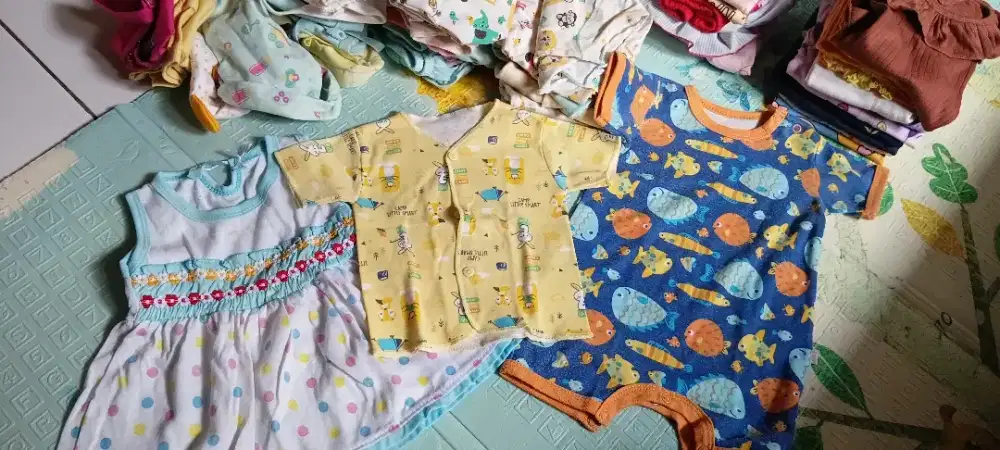Baju bayi sandal pompa elektrik bak mandi