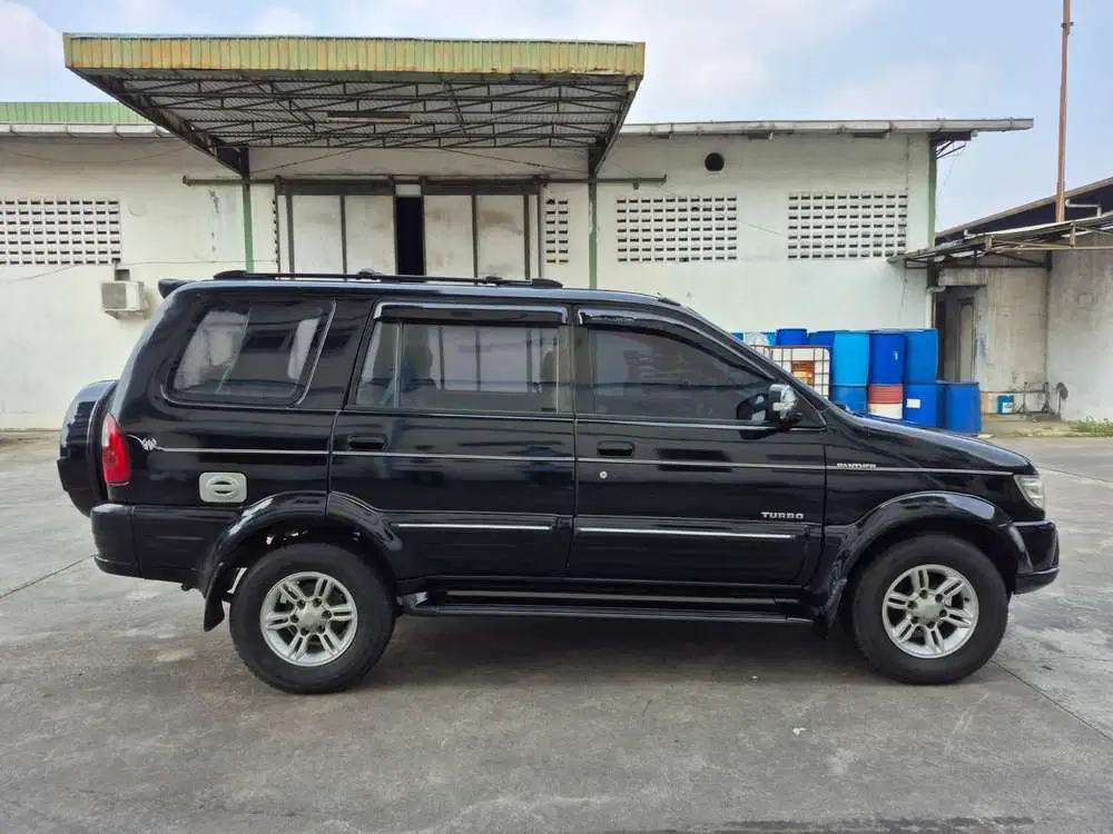 Isuzu Grand touring 2005 Diesel