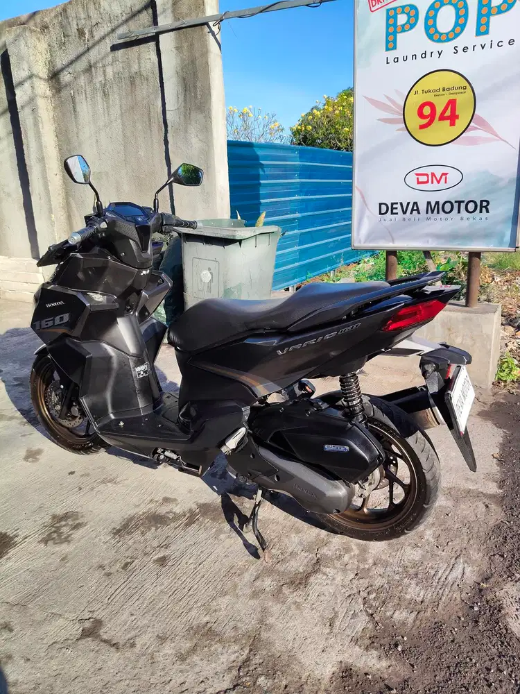 Vario 160 ABS hitam Deva motor