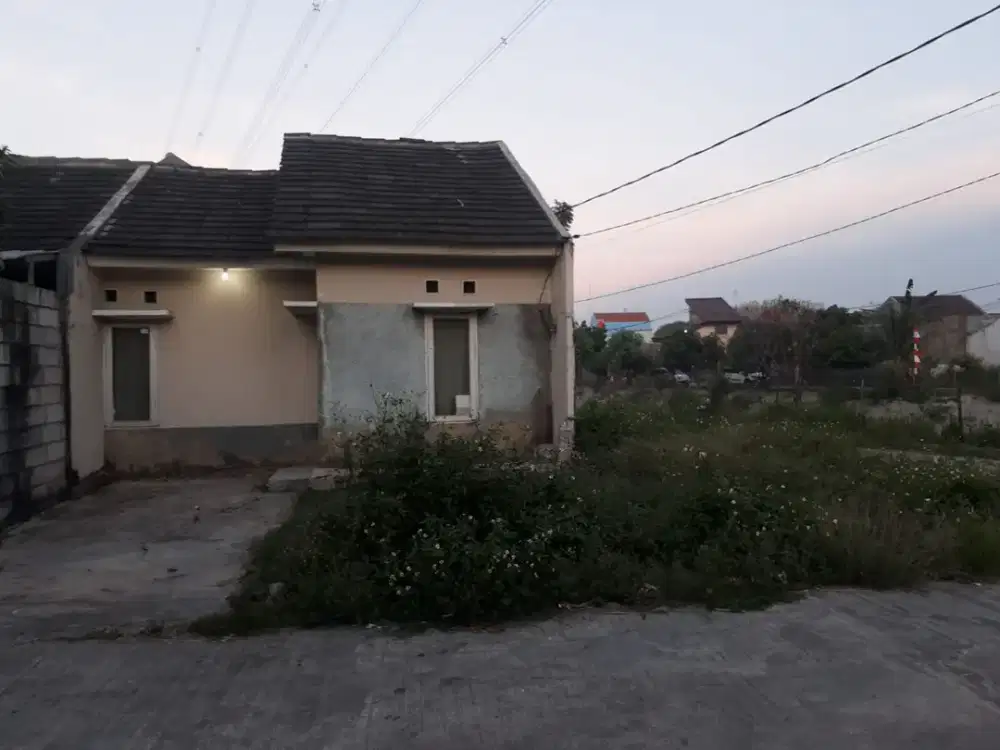 RUMAH MURAH POSISI HOOK LUAS 108m2  DI VILLA SETIA MEKAR, BEKASI TIMUR