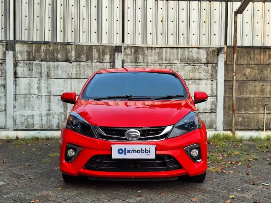 DP MURAH - Daihatsu Sirion 1.3 Bensin AT 2021 Merah