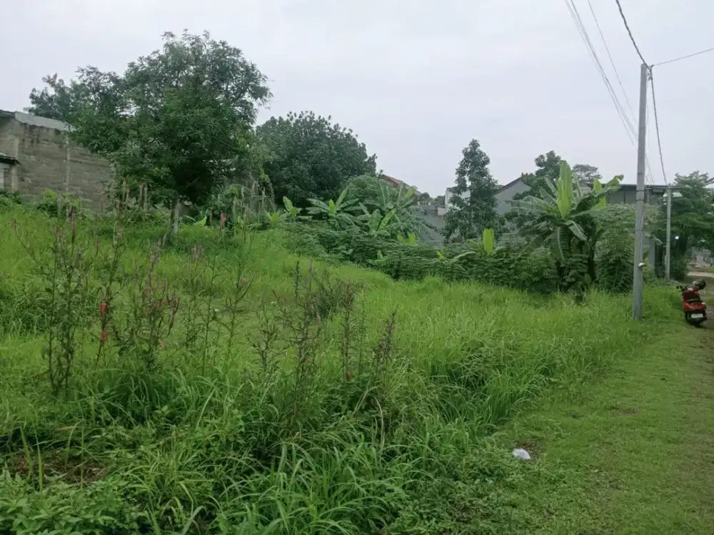 JUAL CEPAT TANAH DARAT DILOKASI STRATEGIS, MENGHADAP LINGKUNGAN KAWASAN KAVLING AURI, JATILUHUR, JATIASIH