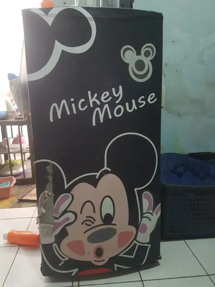 Di jual kulkas 1 pintu 650.000