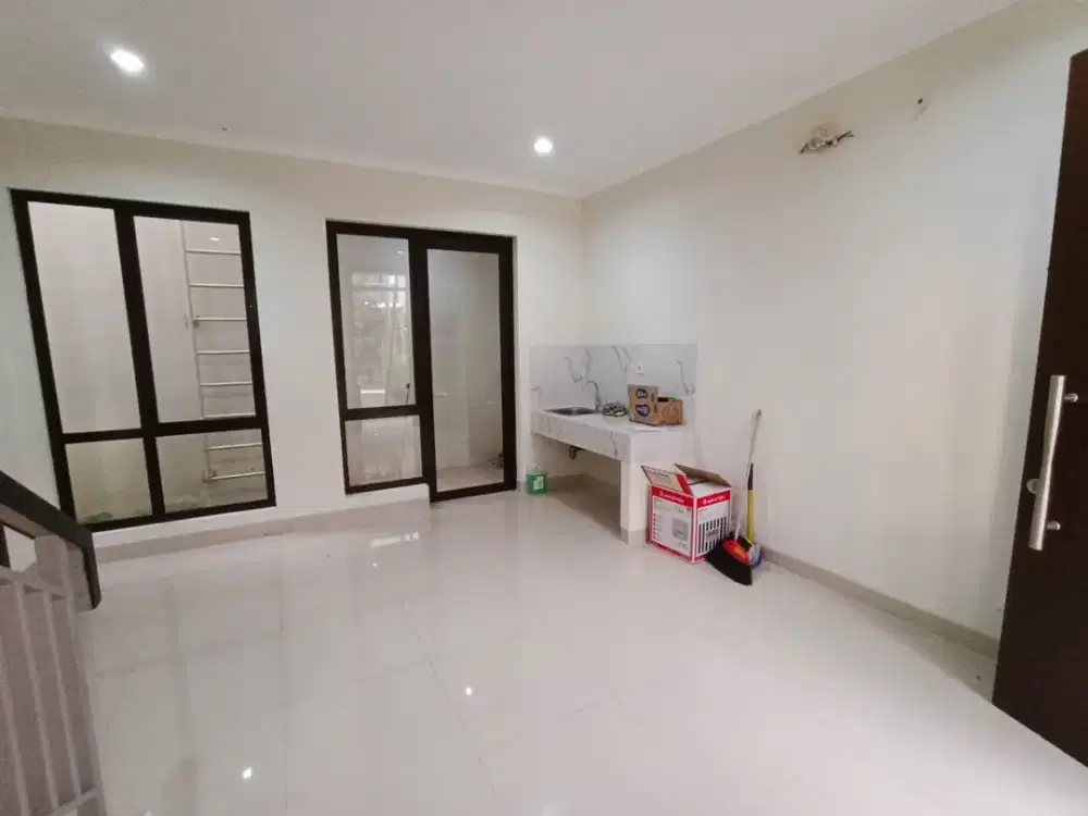 DISEWAKAN RUMAH 2 LANTAI FURNISH SIAP HUNI PODOMORO PARK BANDUNG