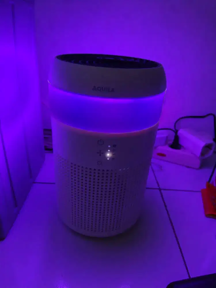 Air purifier aquila