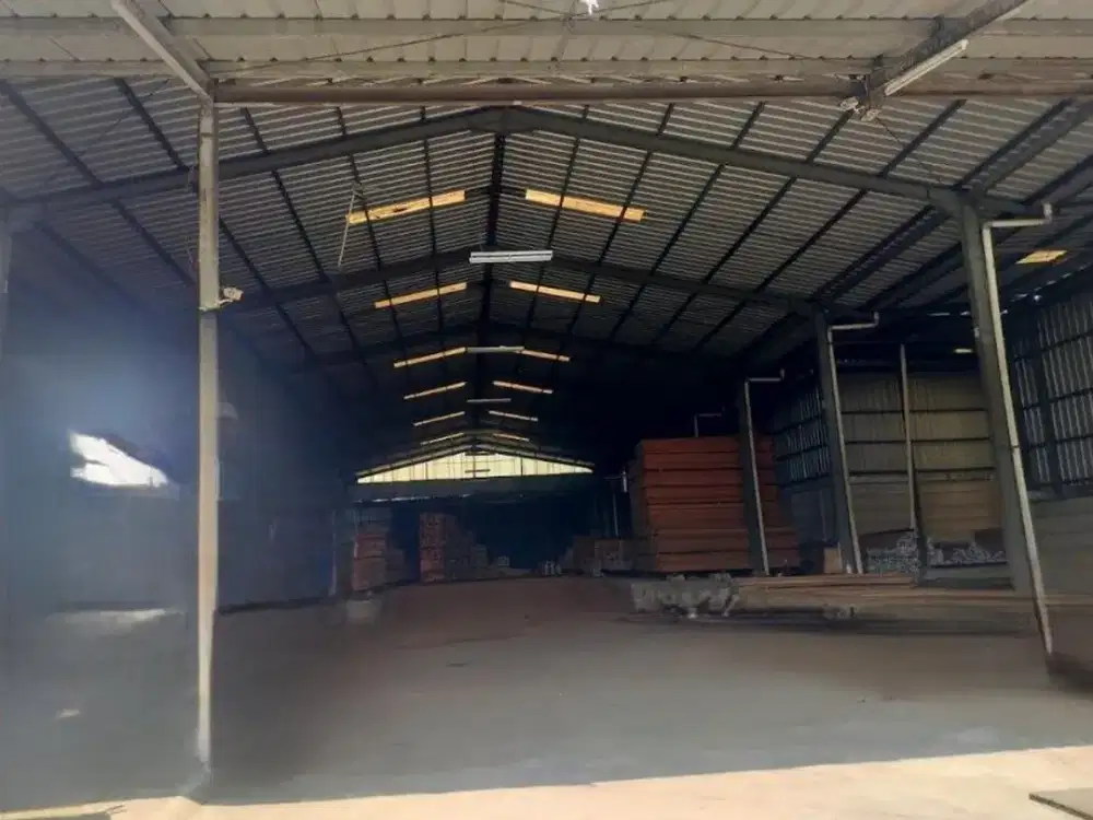Gudang Ada Mess Siap Huni di Cibinong Bogor