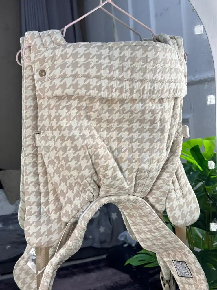 Gendongan Bayi Huggle Bee M shape baby carrier newborn toodler ssc