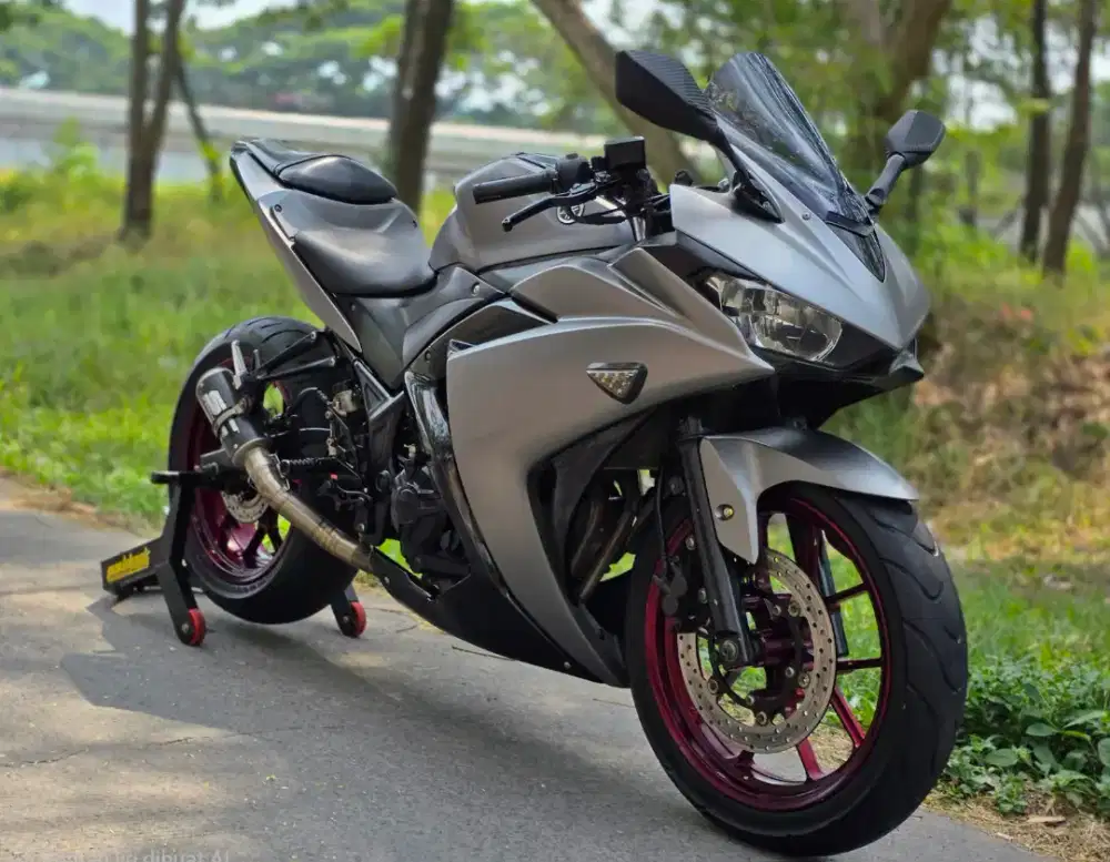 YAMAHA R25 2016