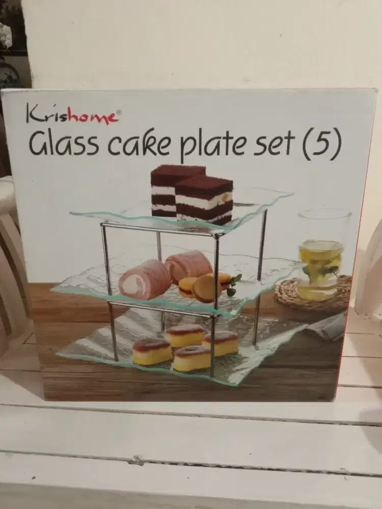 PIRING SAJI KUE KACA BERTINGKAT