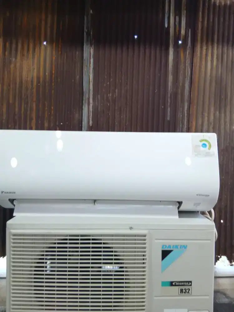 MENJUAL AC BEKAS 1/2 PK KOMPLIT