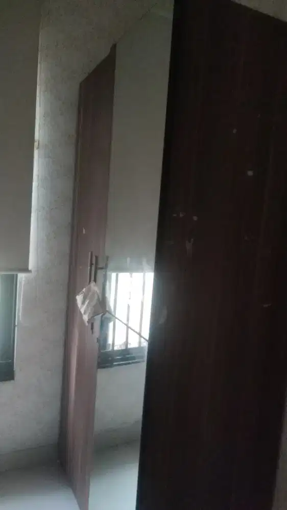 Lemari dua pintu