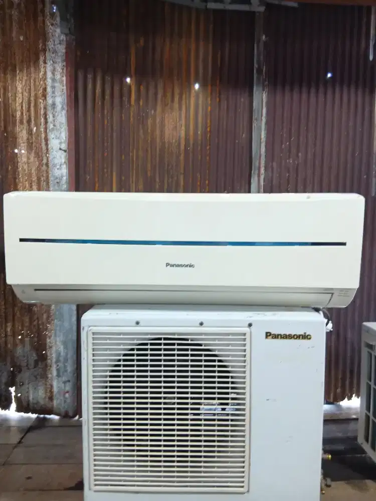 JUAL AC 1/2 PK BEKAS BERGARANSI
