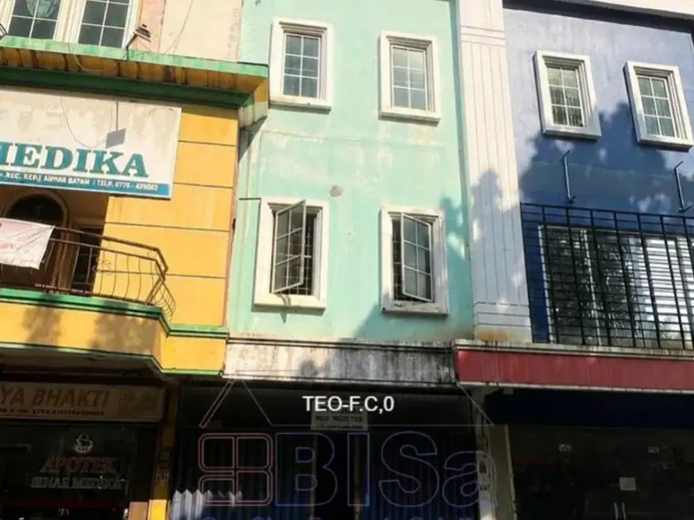 Ruko 3 Lantai Komplek Citra Permai Jodoh – Depan AP Hotel, Lokasi Strategis