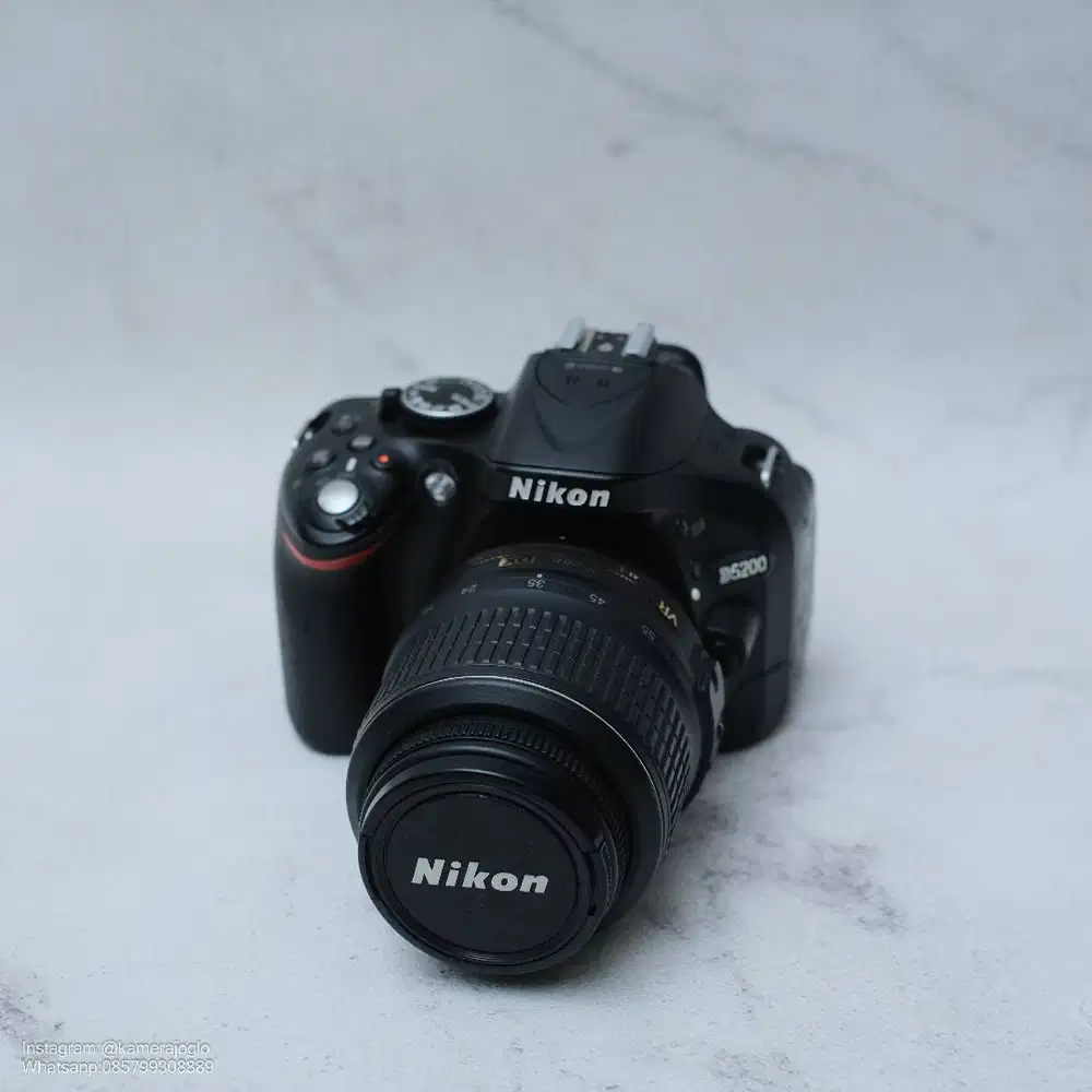 Nikon D5200 lensa kit baterai 2 (Second)