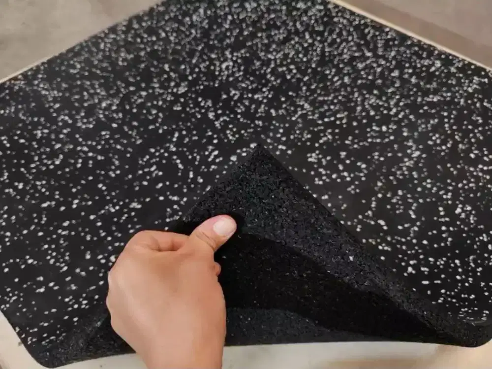 Rubber gym mat flooring square karpet gym import kotak 15 mm 1 meter