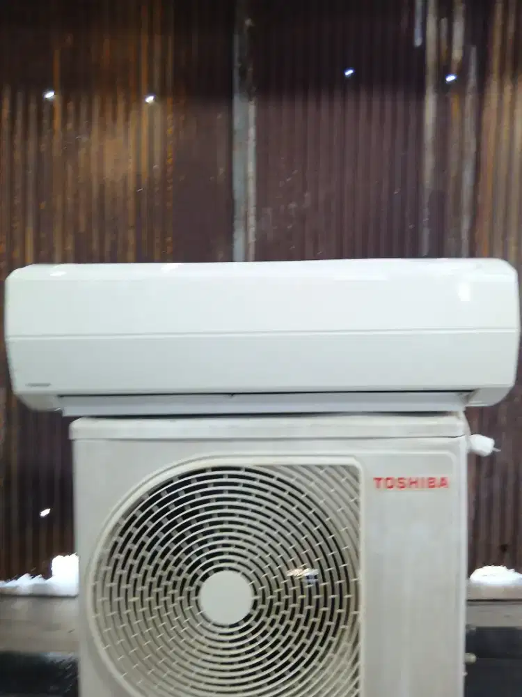 DIJUAL AC BEKAS 1/2 PK GRATIS PASANG