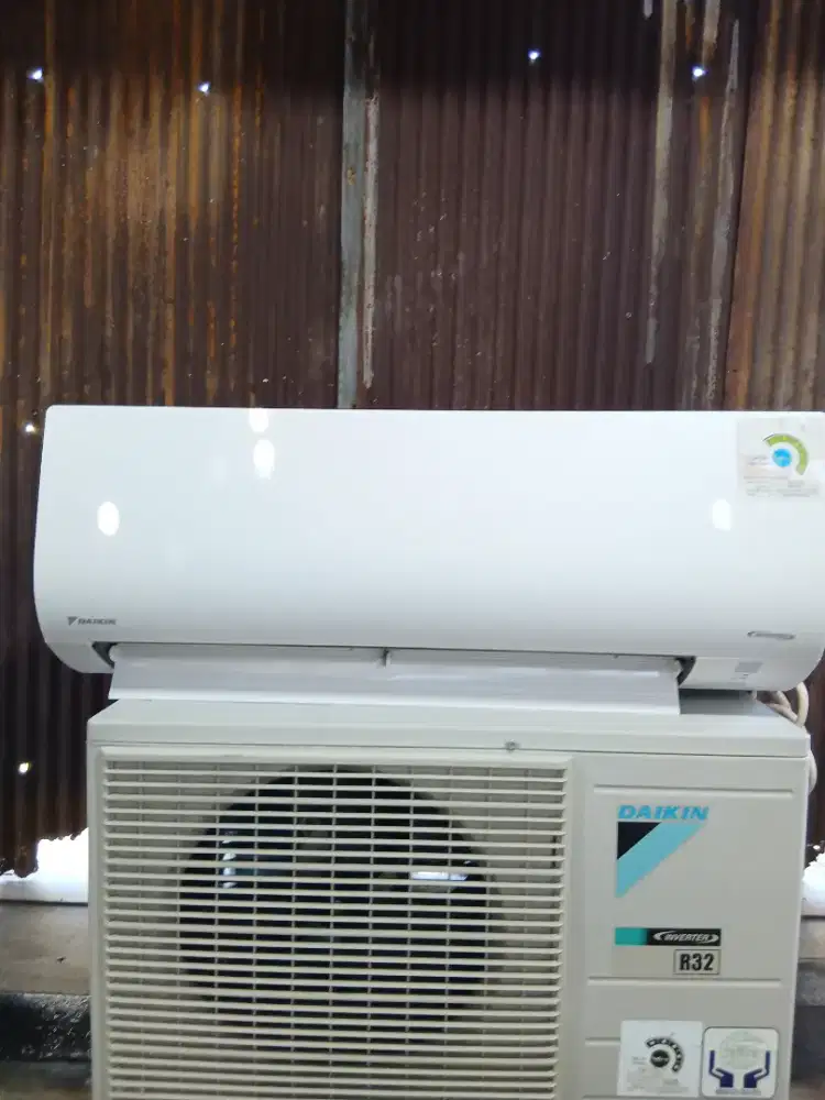 MENJUAL AC BEKAS 1/2 PK KOMPLIT