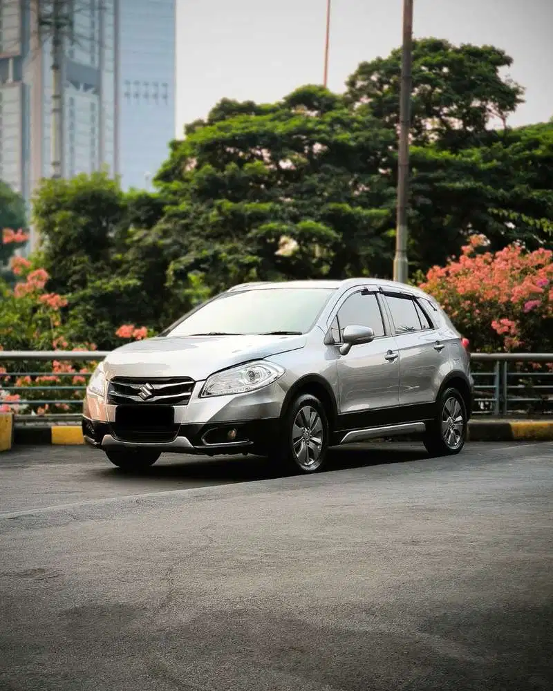 ‼️DP 20 JT‼️SUZUKI SX4 SCROSS, MOBIL TERAWAT & SIAP PAKAI.