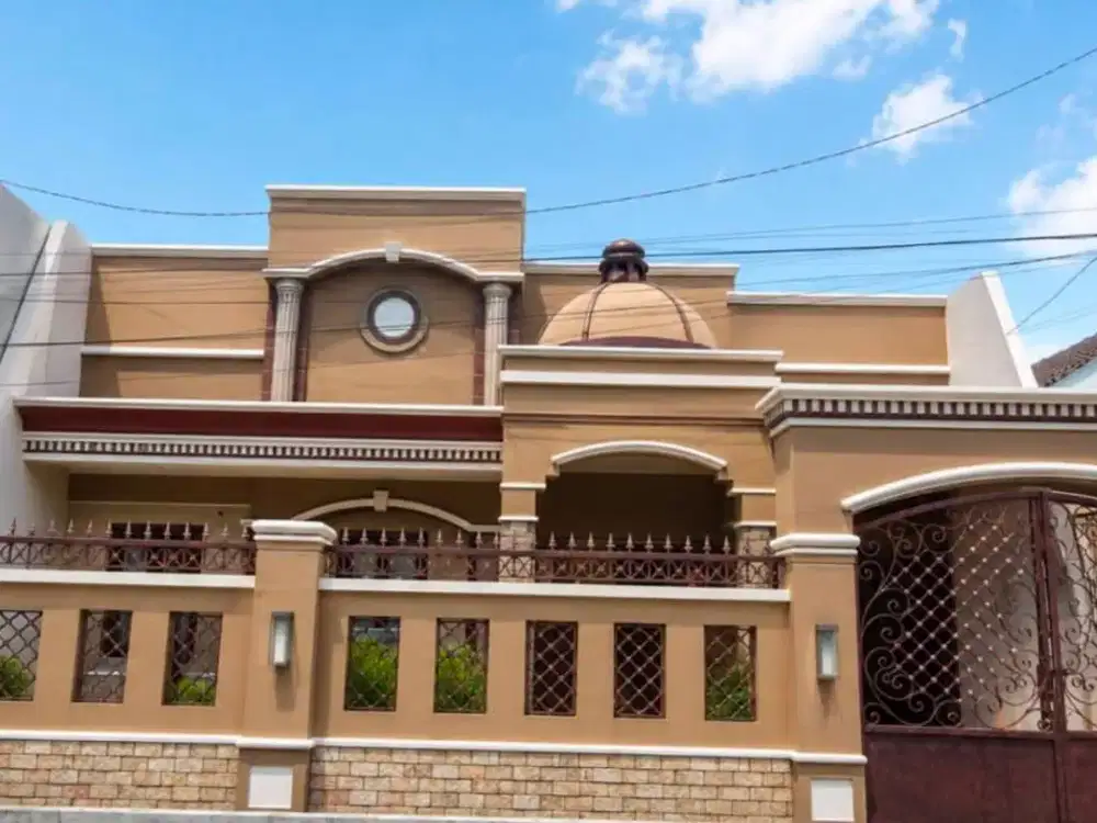 Dijual Termurah Rumah, Strategis di Manyar Kertaadi, Dkt Galaxy Mall