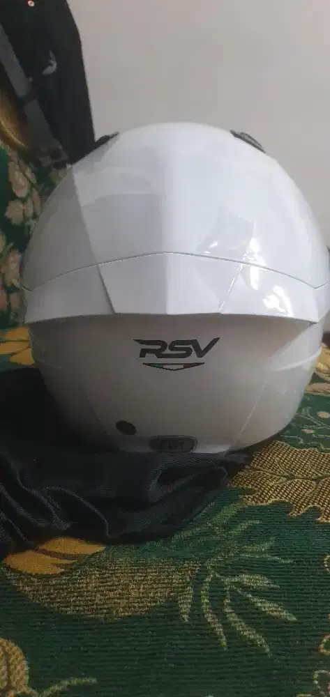 RSV SV 300 PUTIH UKURAN XXL