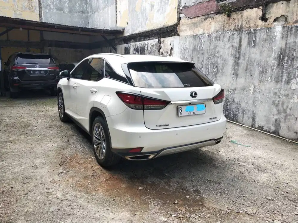 Dijual Mobil Lexus RX300 putih 2019 mulus