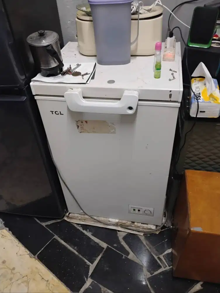 Frezeer TCL ukuran 100kg