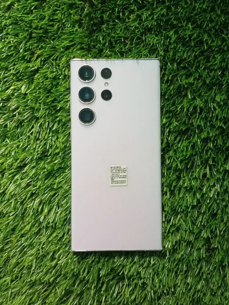 SAMSUNG S23 ULTRA

RAM 12 GB
ROM 512 GB
BATANG
ADA DENT SEDIKIT SHADOW