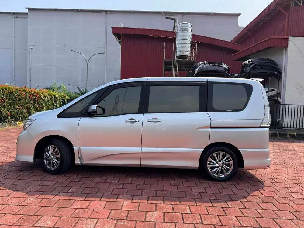 Nissan Serena 2016 Bensin