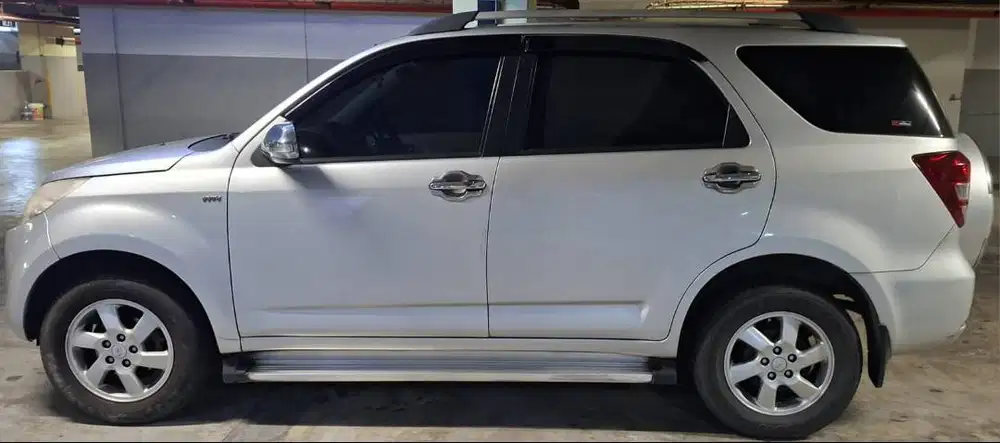 Dijual Daihatsu Terios 1.5L TX Automatic tahun 2008 Warna Silver