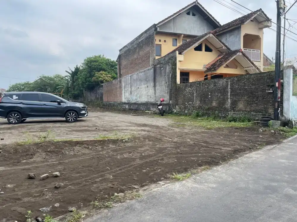 Dekat MM UGM, Jakal km 8, Dijual Tanah Sleman