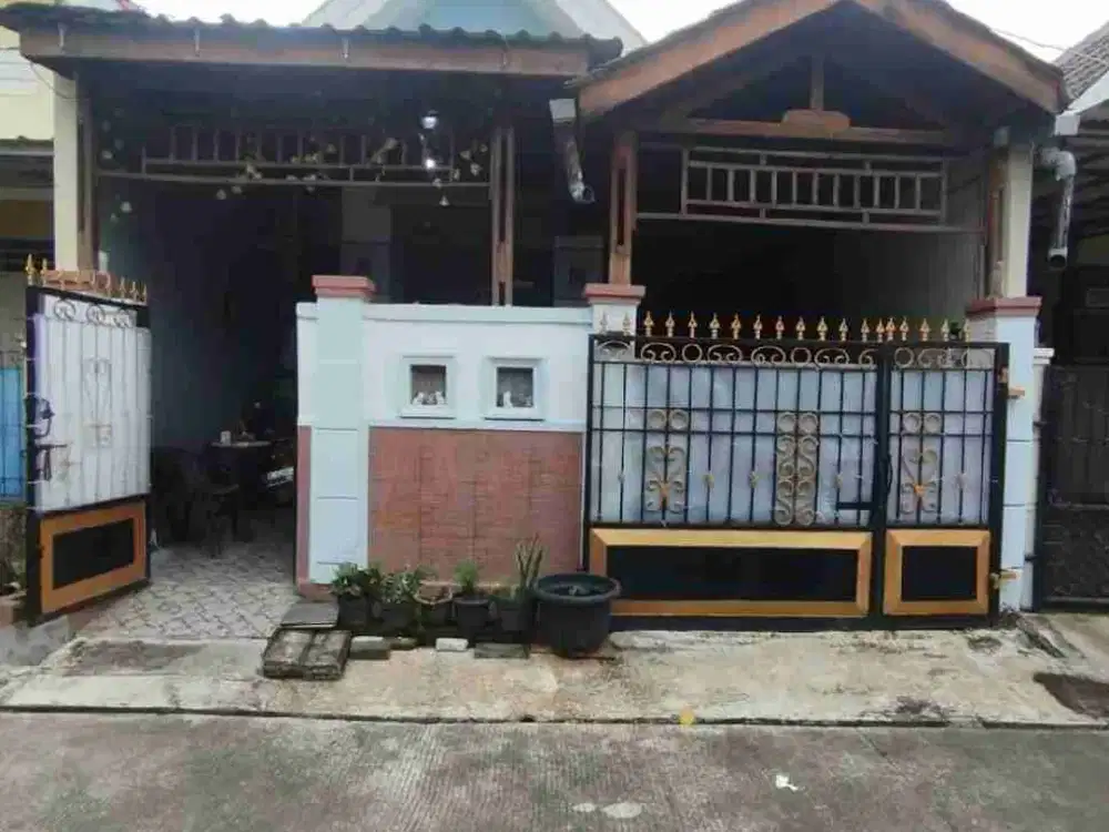 Rumah Rapih row 2 mobil Medang Lestari Dijual Ceppat
