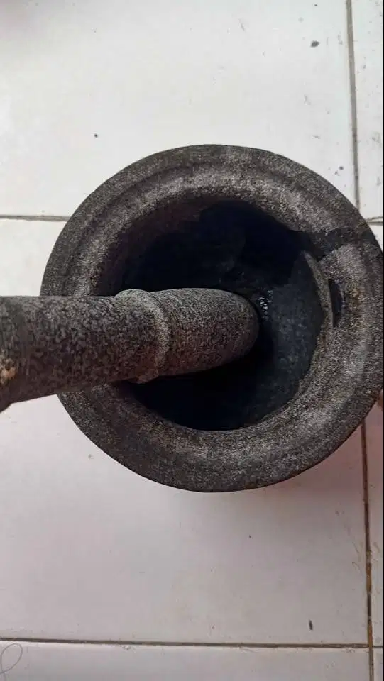 ulekan Lumpang lesu batu