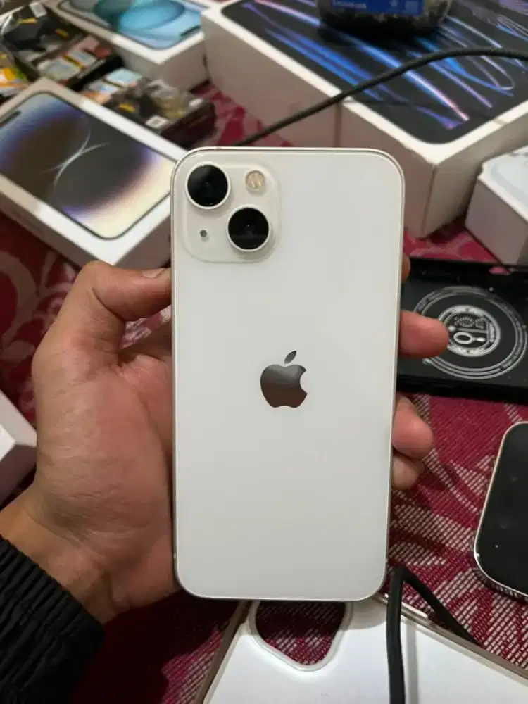 iPhone 13 128gb iBox