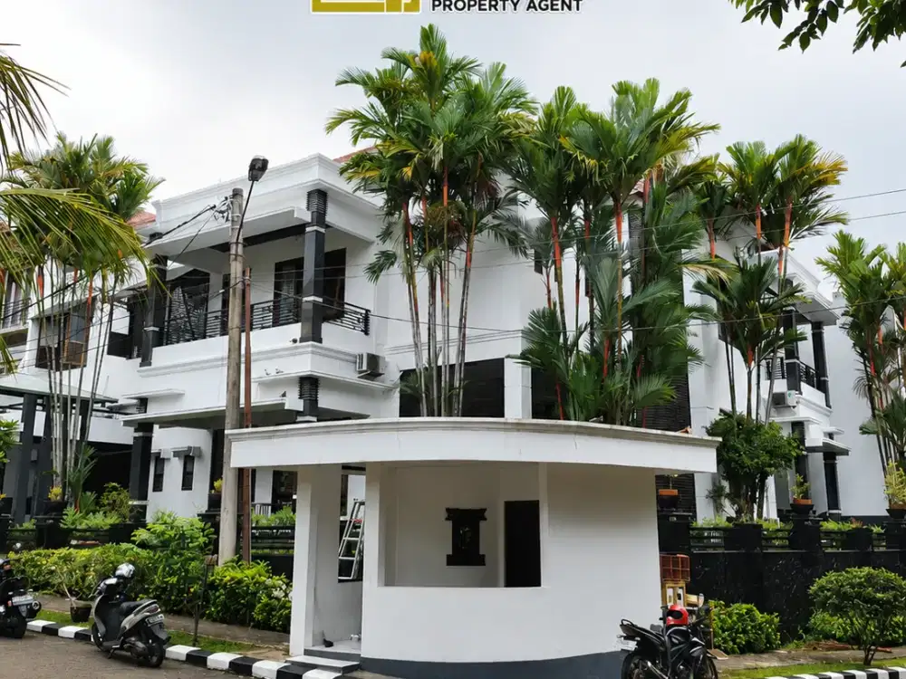 Dijual Rumah mewah di PESONA KHAYANGAN DEPOK siap huni