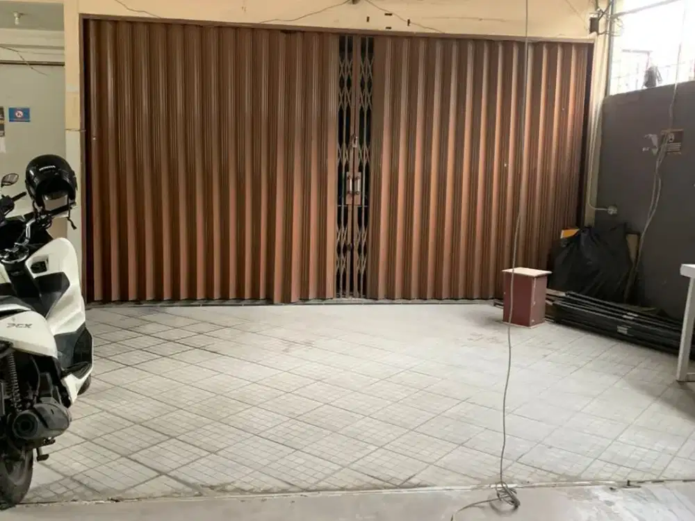 Ruko 3 Lantai Hadap Jalan Raya Persis Depan Tangcity Mall