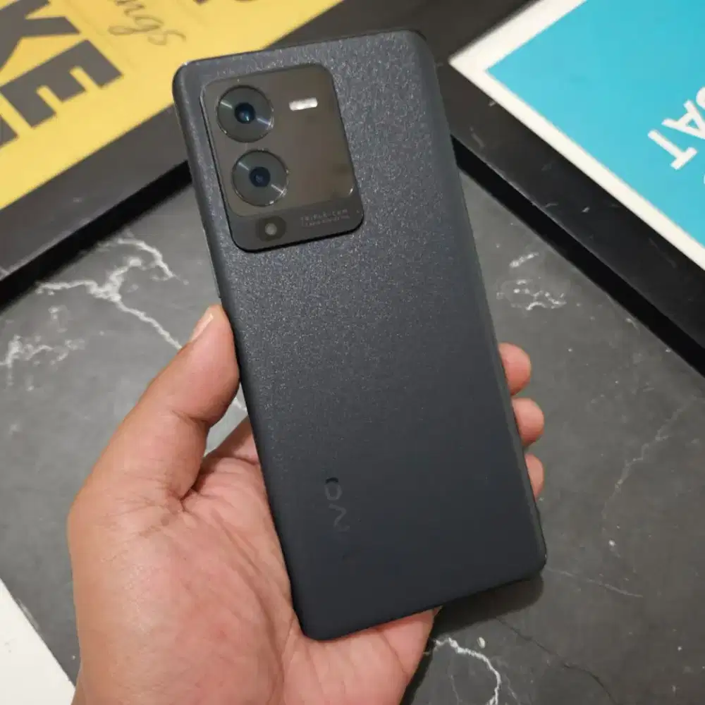 VIVO V25 PRO 12/256 GB RESMI NO MINUS