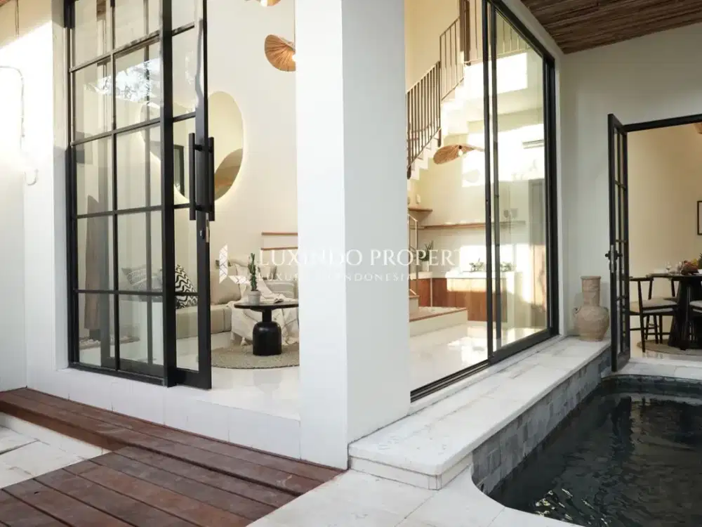 DISEWAKAN VILLA DENGAN 2 KAMAR TIDUR DI SEMINYAK