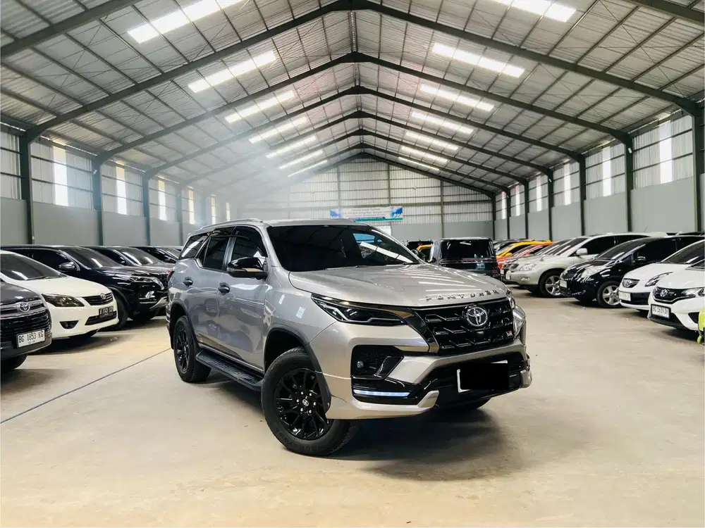 Toyota Fortuner 2.8 GR Sport 2023 / 2024 AT Matic, Sangat terawat