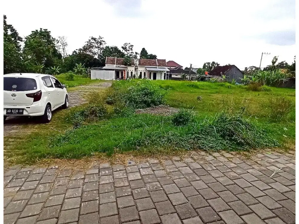 Dekat Hotel HYATT Tanah Jogja di Jl. Jatirejo