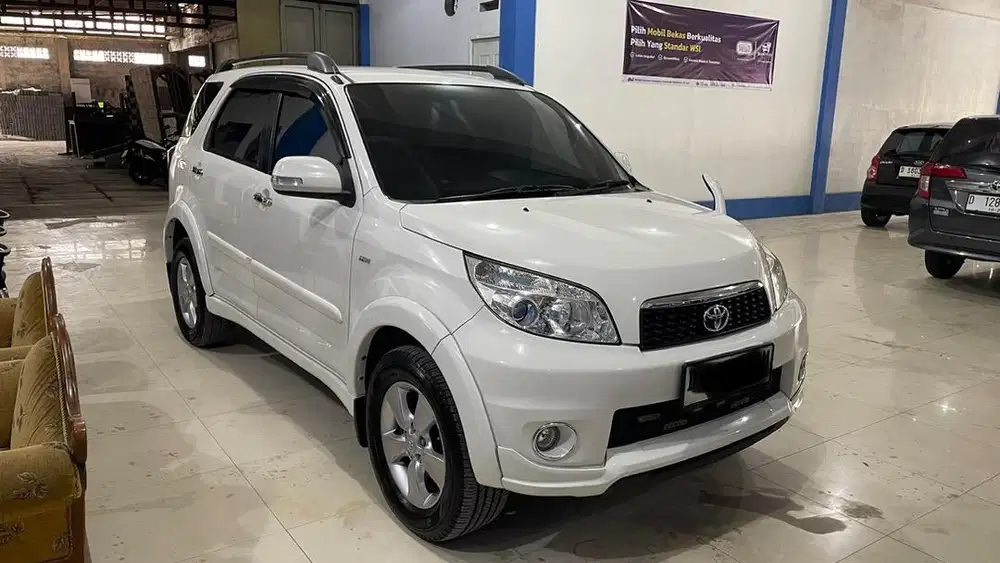 Toyota Rush 1.5 G manual 2014