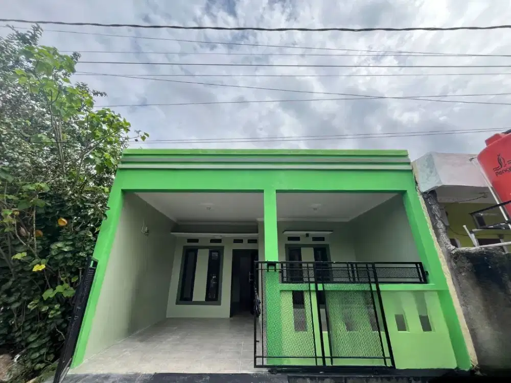 JUAL RUMAH MURAH FULL BANGUNAN BARU DI KOMPLEK KOTA SERANG BARU, CIBARUSAH