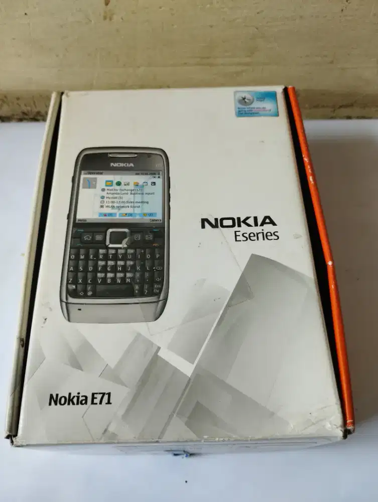 Hp nokia jadul NOKIA E71