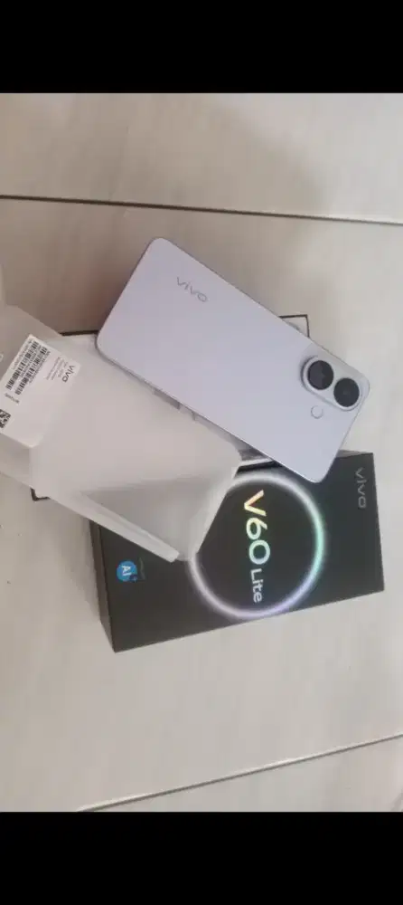 Vivo V60 lite 4g  8/256 kondisi muluss pake bngds