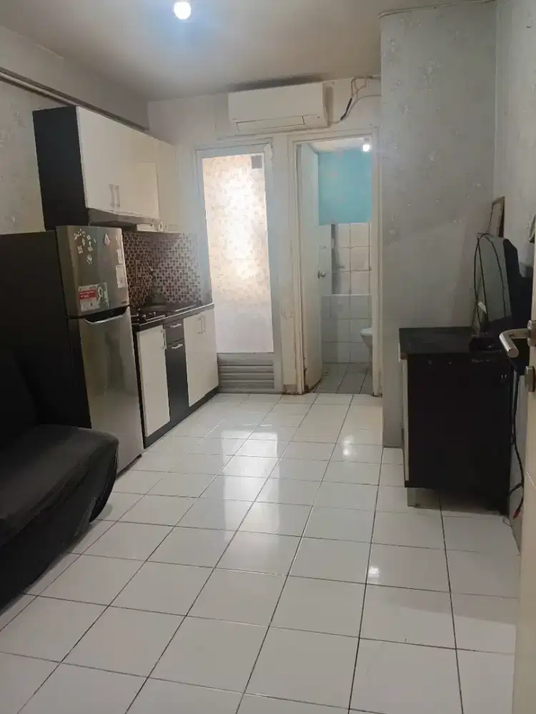 Disewakan apartemen kalibata city tower borneo 2BR furnis