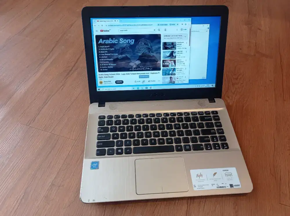 Di jual laptop asus x441m Intel celeron n4000 4/1tb jos nominus