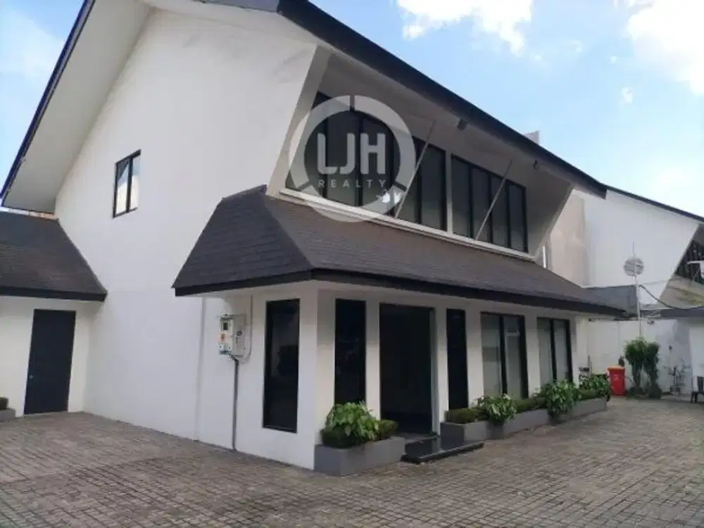 Disewakan Ruang Usaha di Kebayoran Baru Jakarta Selatan Furnished